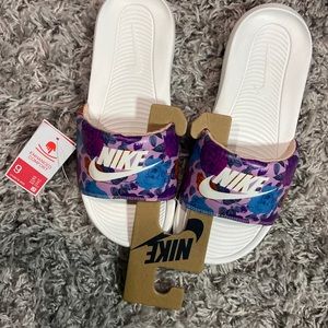 Nike Women Slides.